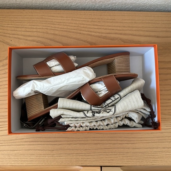 Hermes oasis sandals in Gold size 39 - Picture 8 of 10